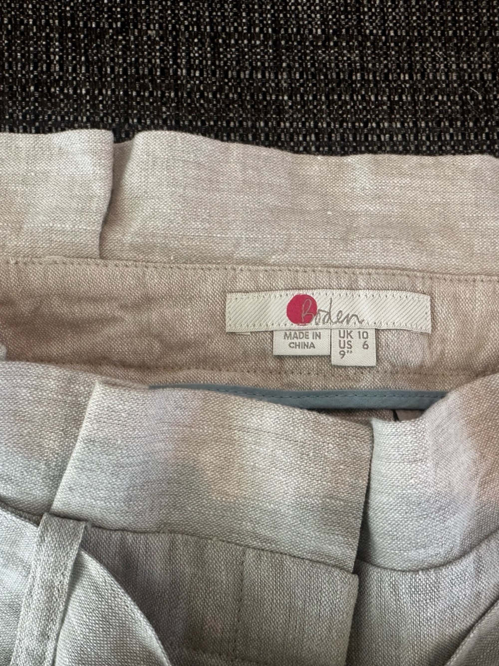 Boden High-Waist Paperbag Linen Shorts in Light Beige - Picture 3 of 4